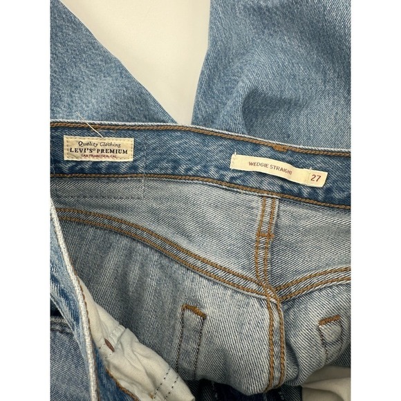 Levi’s premium denim wedgie straight - Picture 10 of 11
